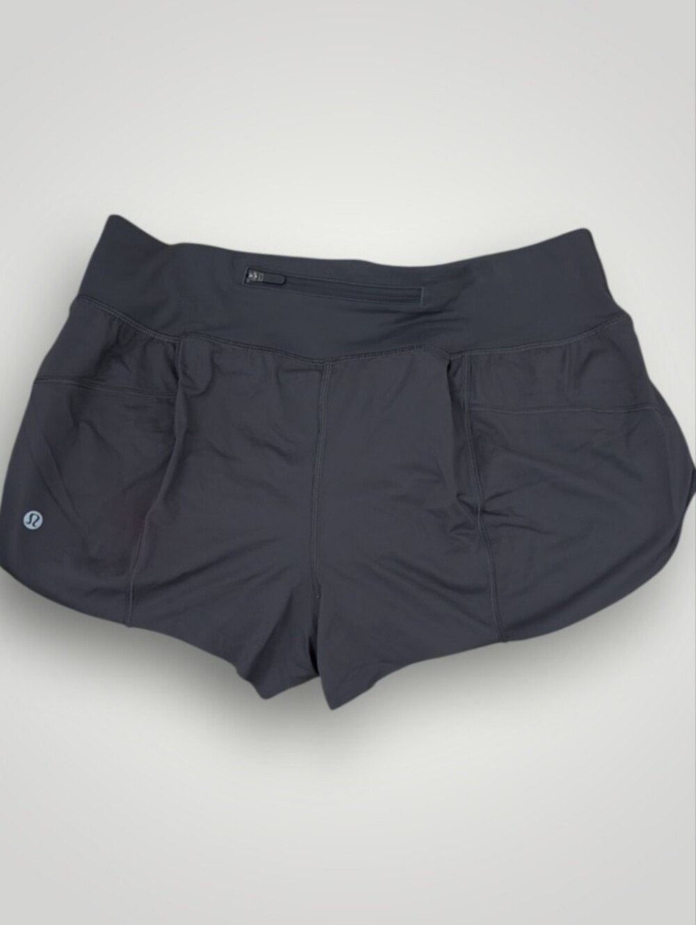 Lululemon Chase Me Shorts - Picture 5 of 13
